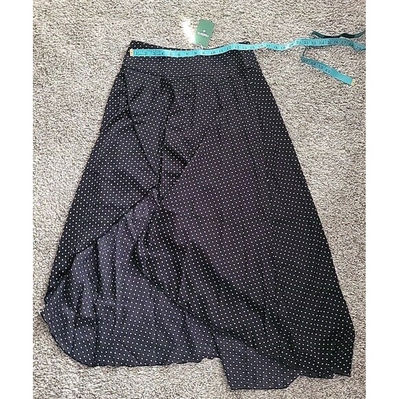 Halara Womens Mid Rise Zippered Skirt Sz Medium Black White Dots, High Slit NWT - Picture 6 of 9